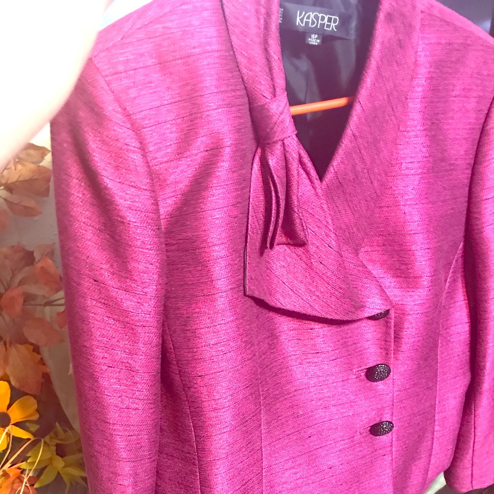 Suit- Kasper brand